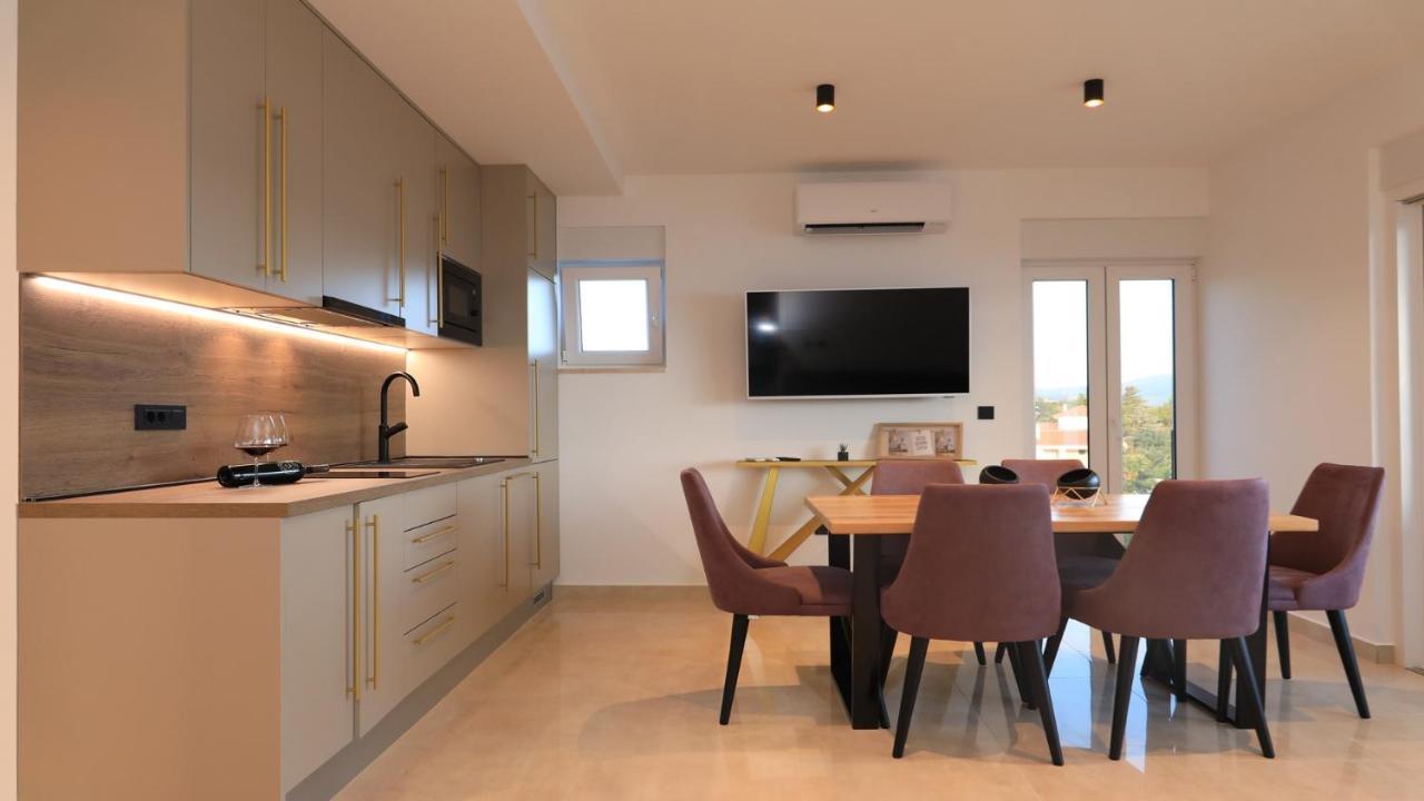 Adastra Apartments Maslenica Exteriér fotografie
