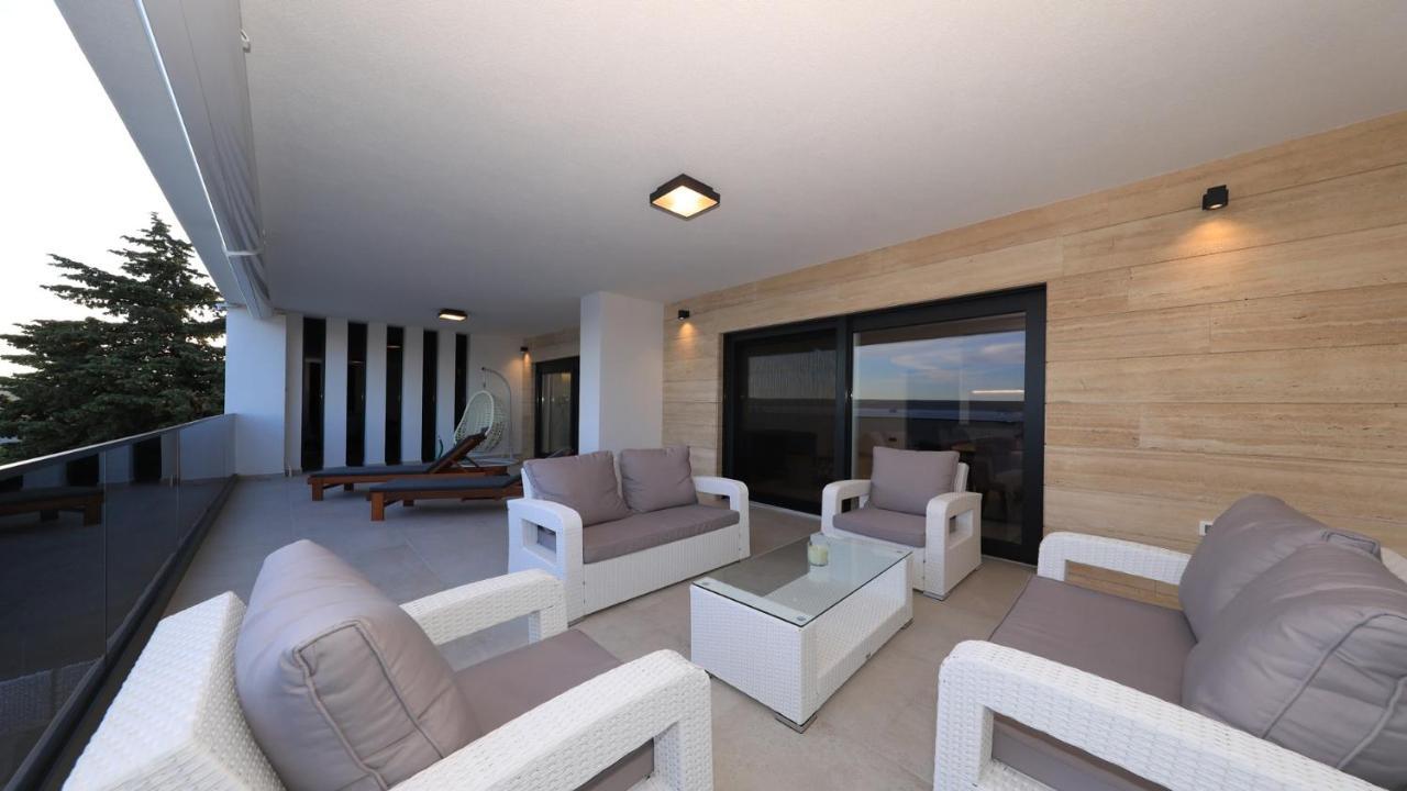 Adastra Apartments Maslenica Exteriér fotografie