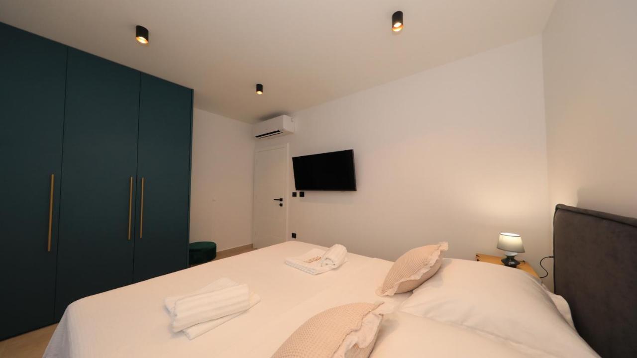 Adastra Apartments Maslenica Exteriér fotografie