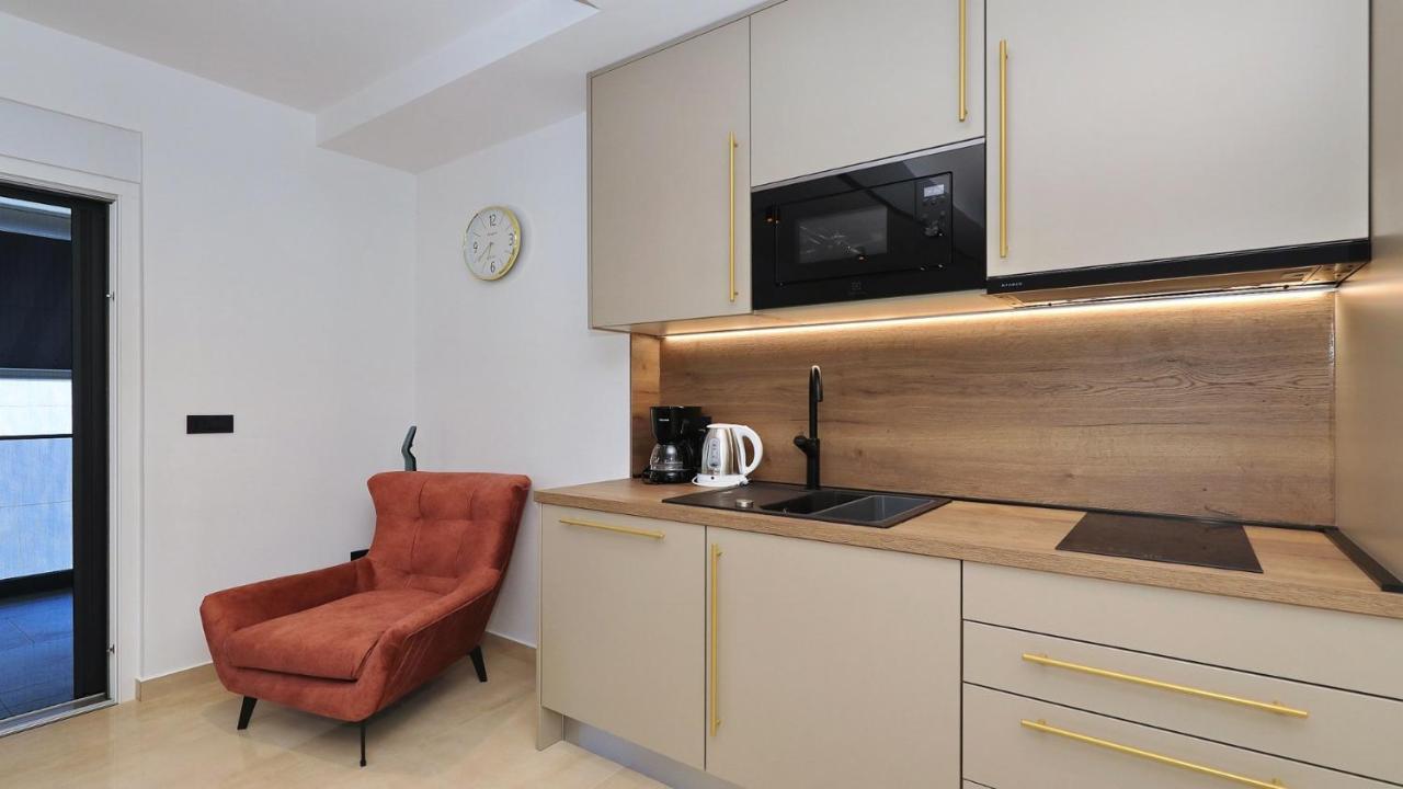 Adastra Apartments Maslenica Exteriér fotografie