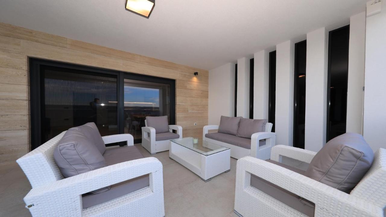 Adastra Apartments Maslenica Exteriér fotografie